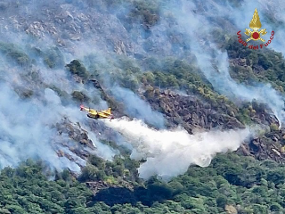 Incendi in Piemonte, migliorano le condizioni: fiamme sotto controllo nelle aree montane